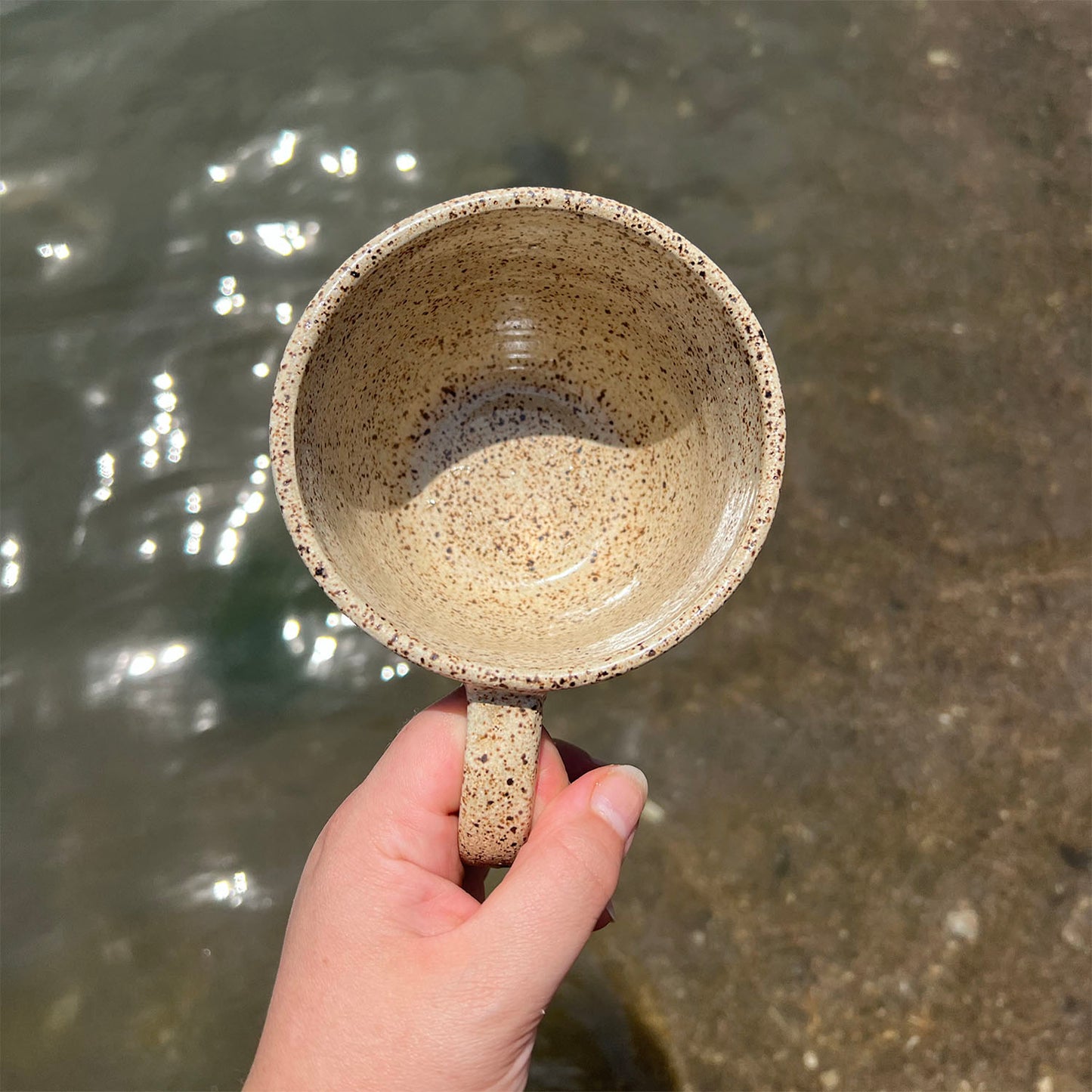 Stoneware Daisy Mug (Iron Yellow)