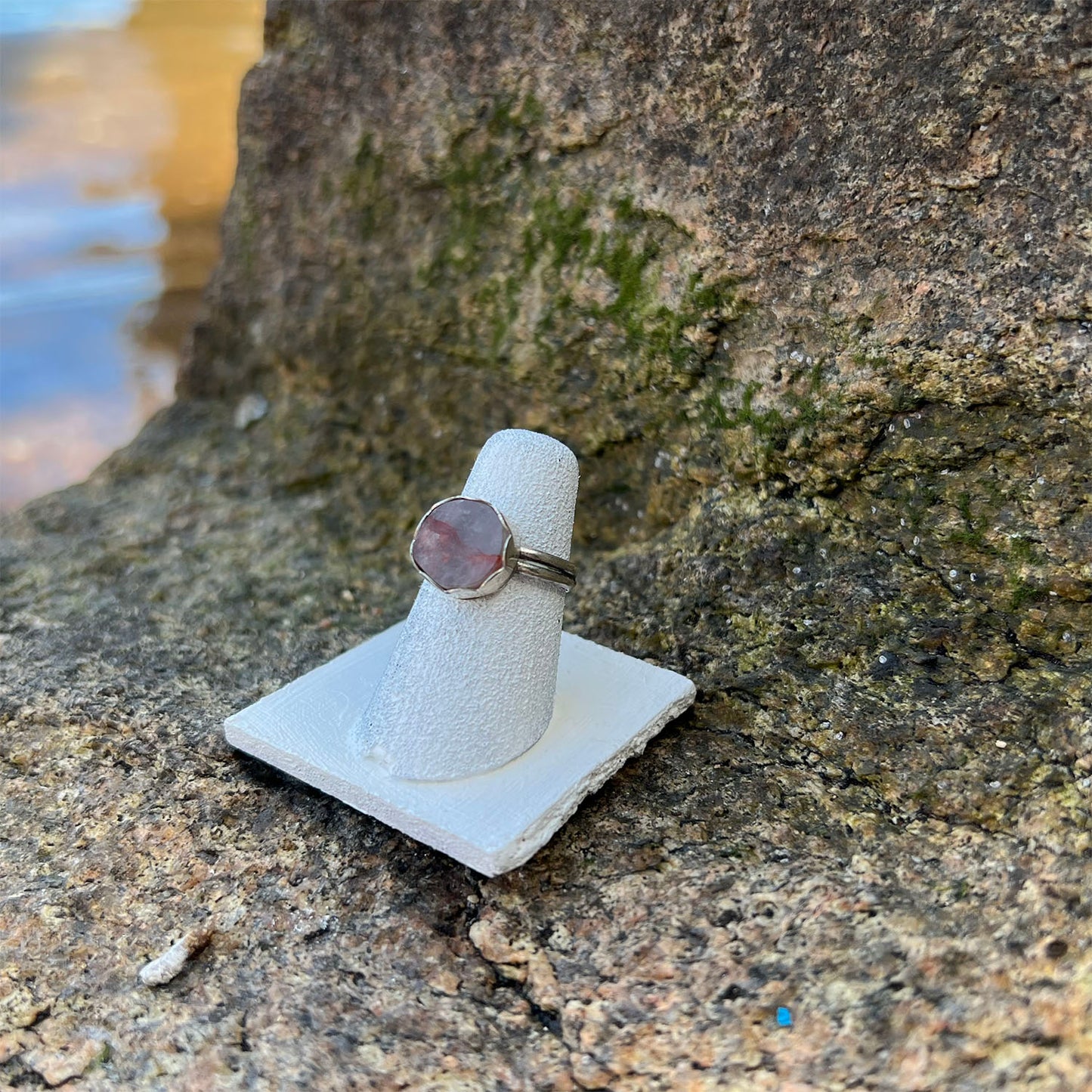 Sea Stone Ring (Round)